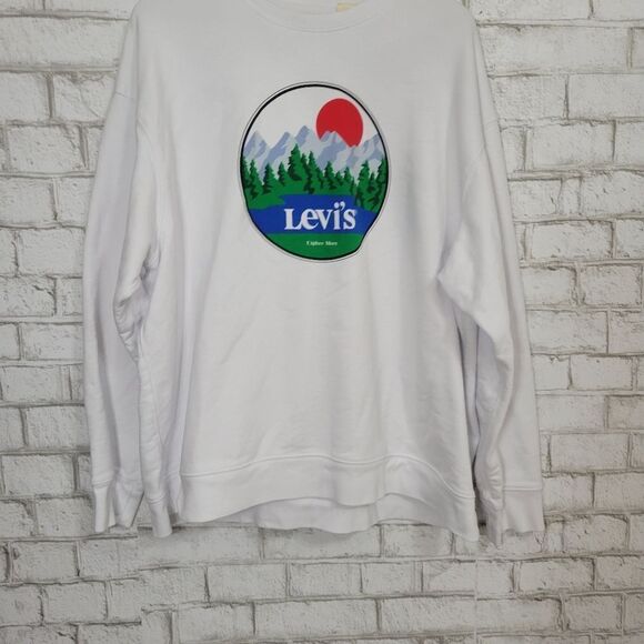 Levis NWOT crew neck sweatshirt - Picture 7 of 14